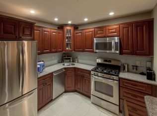 127 Potomac Dr, Basking Ridge, NJ 07920