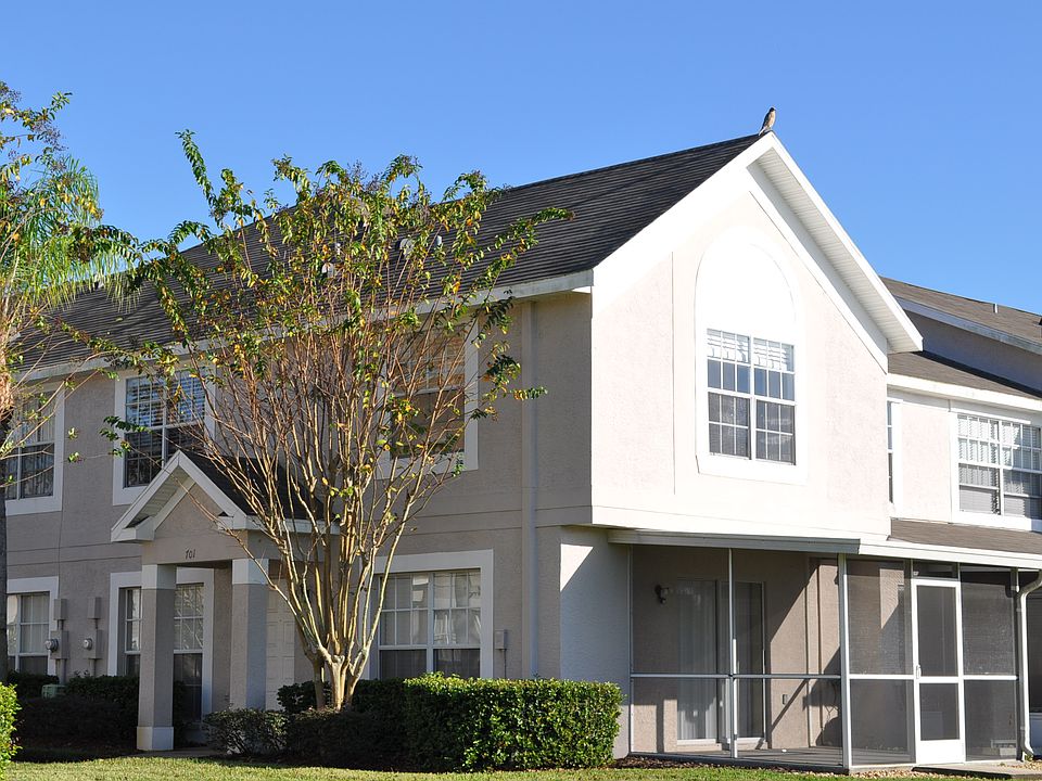 1st image of 701 Kensington Lake Cir