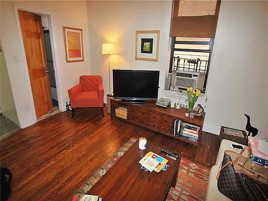 Rented by Sotheby's International Realty | media 2