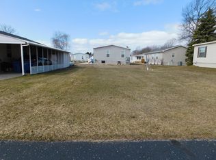 3327 Mariners Ln #14, Arcadia, MI 49613