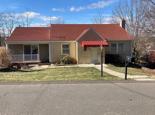 14 Green Oak Dr, Coraopolis, PA