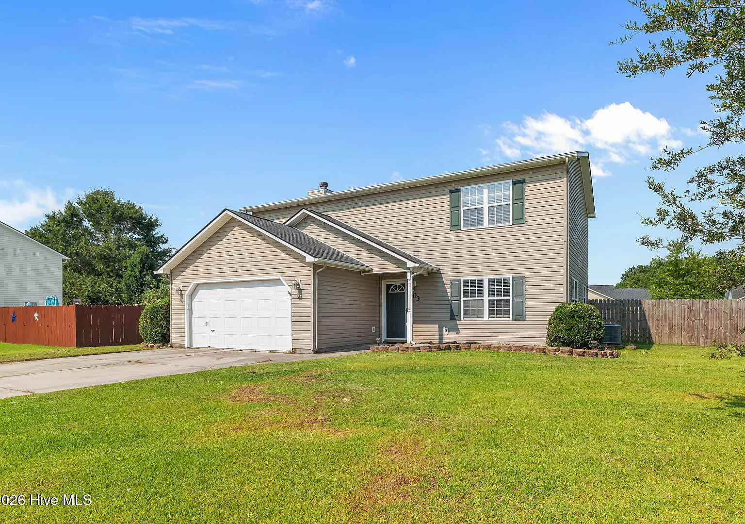 3 bed, 2.5 bath, 1798 sqft, $1,900 — Photo 4