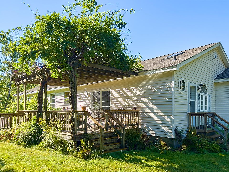 1st image of 1568 Clarry Hill Road