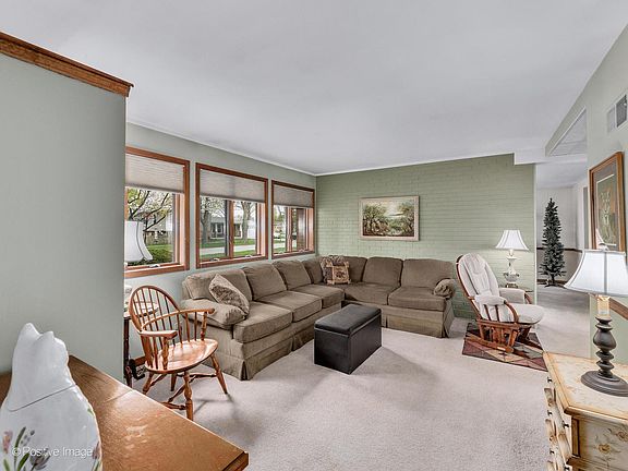 4th image of 157 N Richard Ave