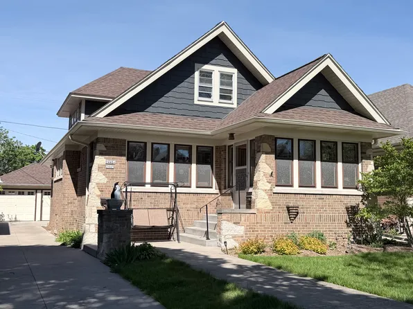 2445 N 61st St #A, Milwaukee, WI 53213