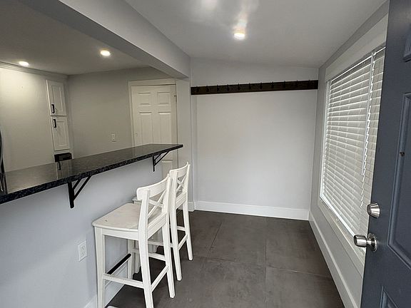 5th image of 23 Griggs St Unit 1