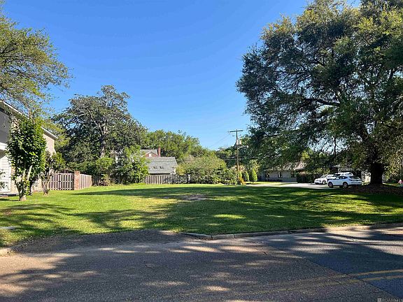 2nd image of 502 Lsu Ave