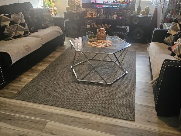 94-099 Waipahu St APT C119, Waipahu, HI 96797