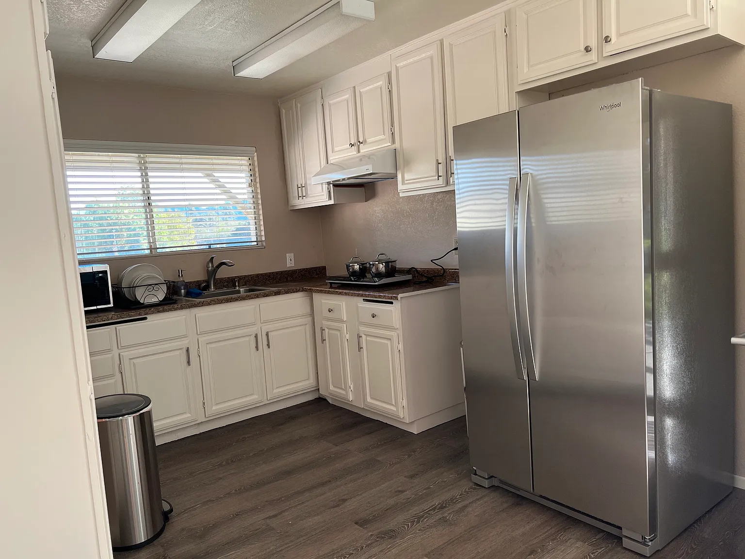1 bed, 920 sqft, $1,800 — Photo 4