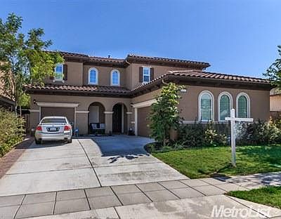 2nd image of 410 W San Juan Dr
