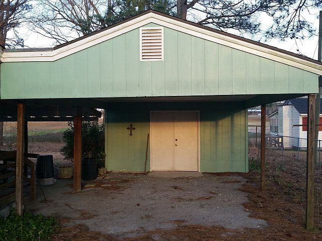 2nd image of 2677 Pleasant Hill Rd