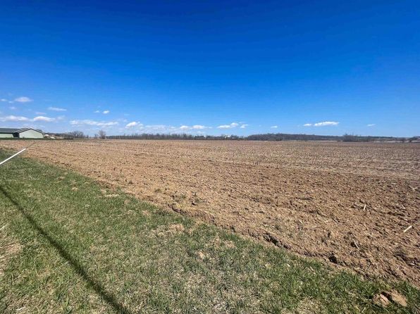  COUNTY RD G #3, Saint Cloud, WI 53079