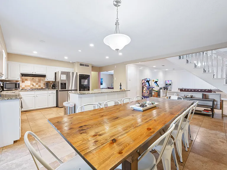 2352 Wildoak Dr #MAIN — Photo 15