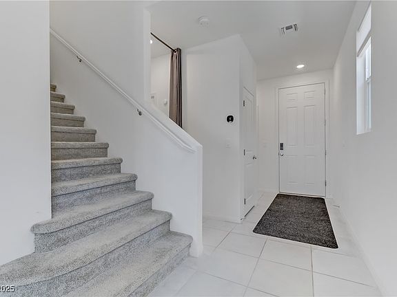 3rd image of 7256 Saxby Ave