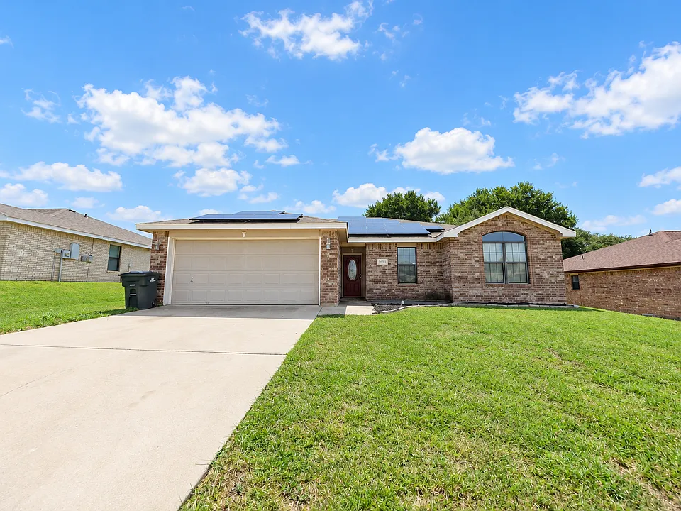 1123 Marlee Cir