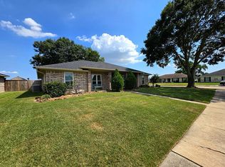 3171 Mariannwood Dr, Port Neches, TX 77651