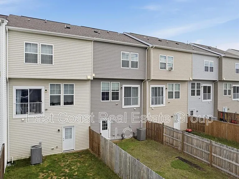 22 Kirby Ct — Photo 31