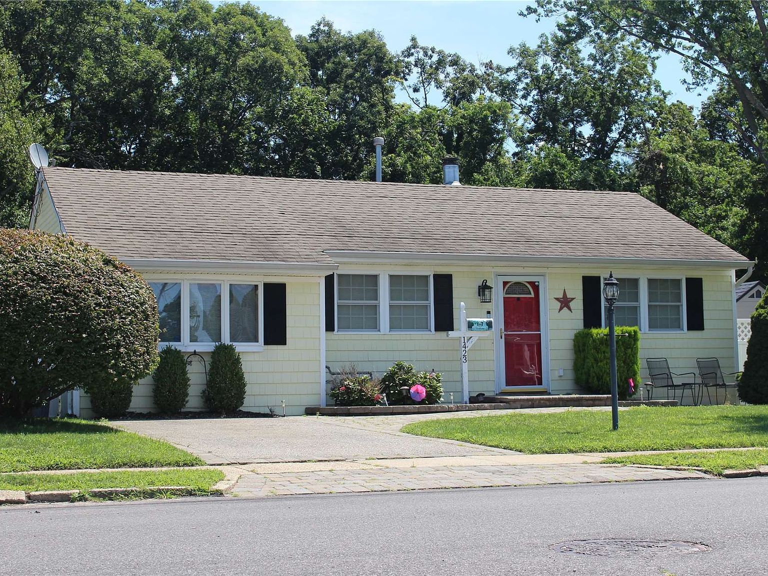 1423 Lombardy Boulevard, Bay Shore, NY 11706 MLS 3495088 Zillow