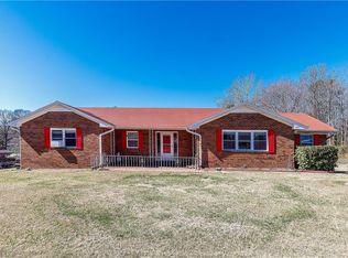 300 Janice Dr, High Point, NC 27263