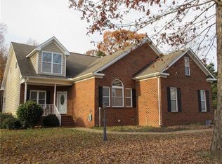 27 Mallard Cir, Surry, VA 23883