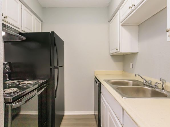3400 Garden Oaks Dr #1024