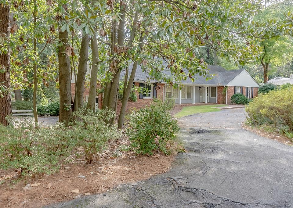 1st image of 422 Oak Ave