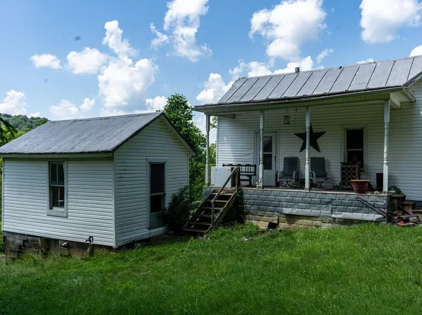 2436 Jakes Run, Maidsville, WV 26541