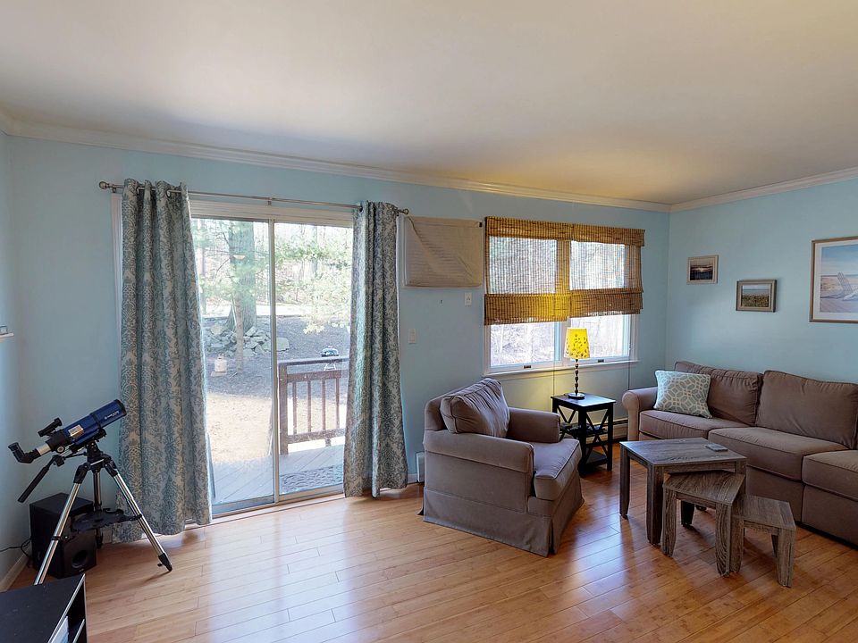 Bamboo Floors & Walkout