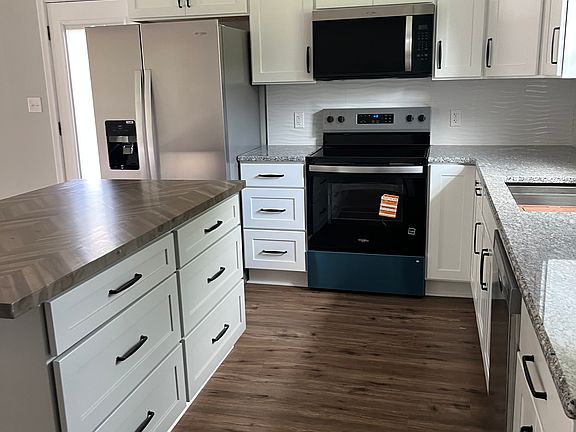 5th image of 344 Mayflower Ave