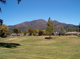 355 Twin Lakes Dr, Santa Rosa, CA 95409