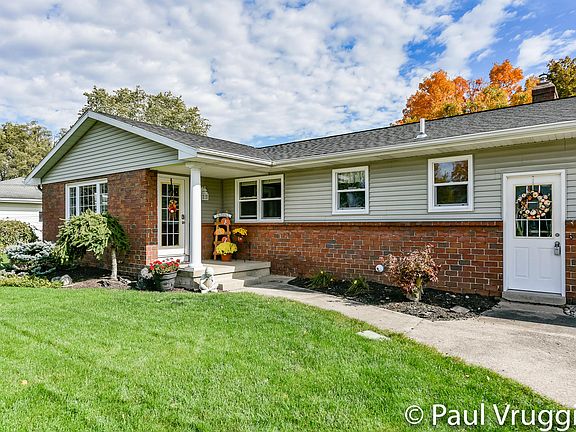 4th image of 6292 Summer Dr