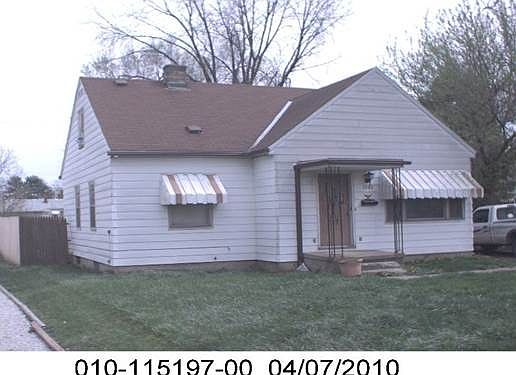2nd image of 1782 Oakwood Ave