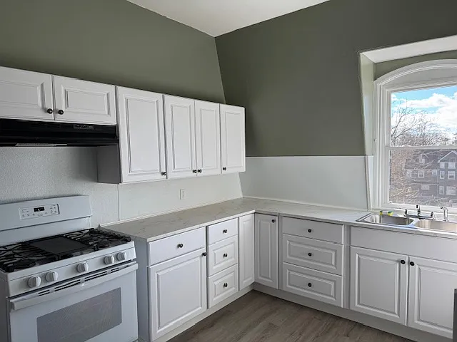 1 bed, $1,600 — Photo 2