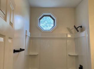 68 Center St #6, Windsor Locks, CT 06096