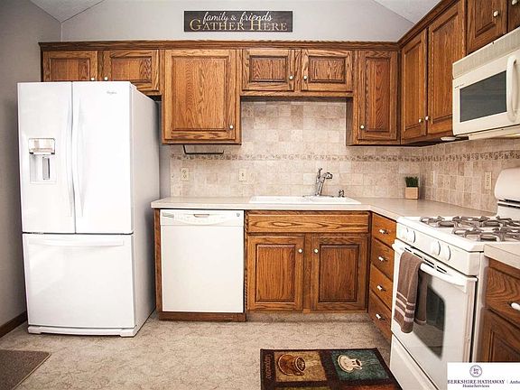 4th image of 12717 Miami Cir