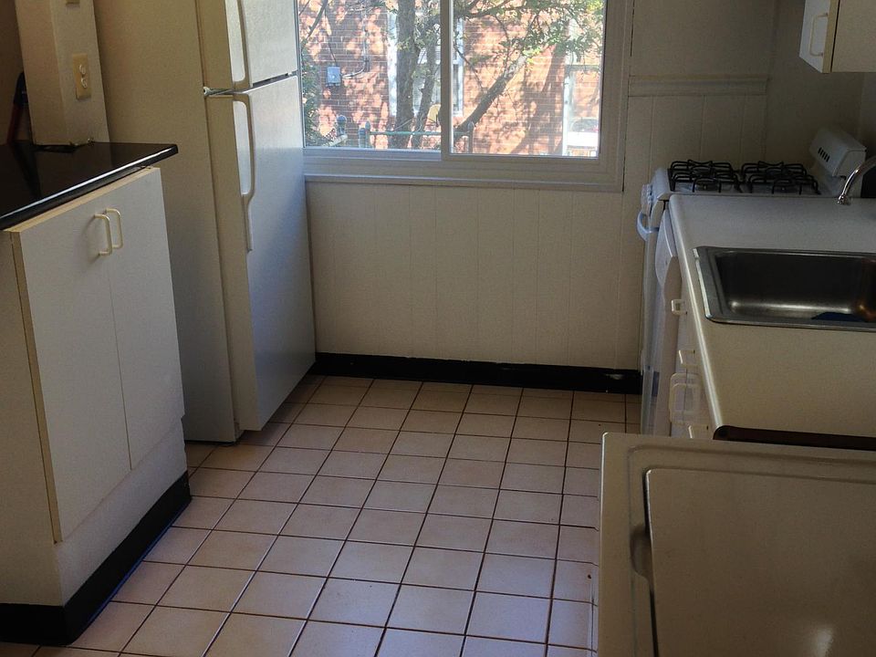 1st image of 5821 Blaine Dr