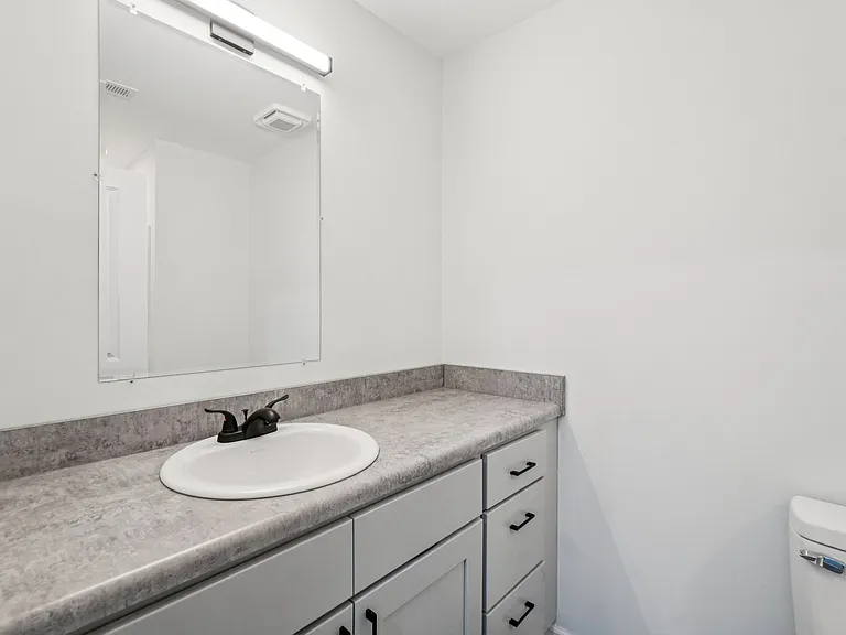 Grayhaven Marina Village - Apartments & Townhomes — Photo 32