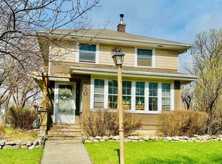 930 S 1st St, Aberdeen, SD 57401