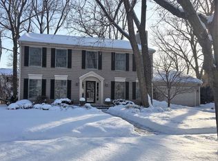 535 Mitchell Dr, Grayslake, IL