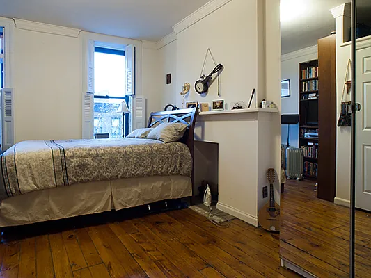 Rented by Aguayo & Huebener Brooklyn | media 28