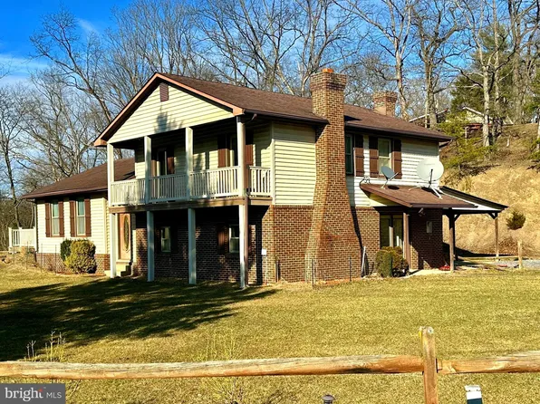 59 Kent St, Rig, WV 26836