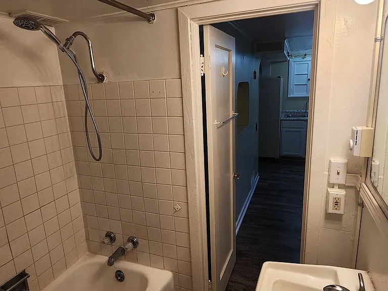 421 South Chestnut Street — Photo 13