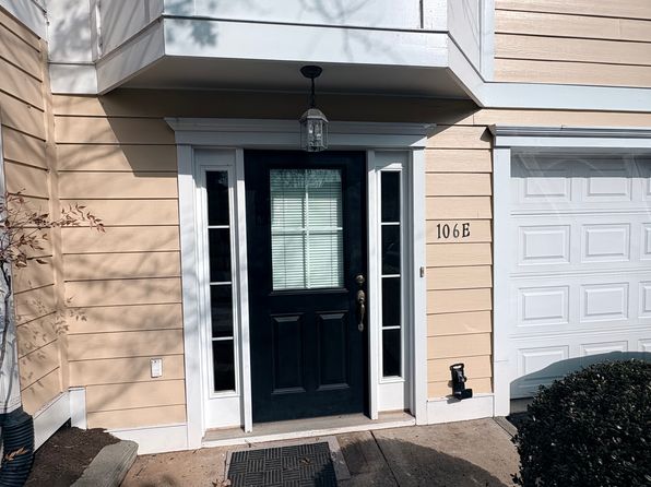 106 Melbourne Park Cir APT E