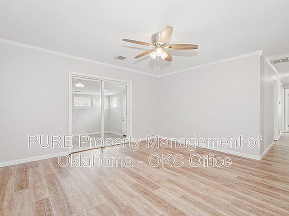 3rd image of 1301 NW 102nd St