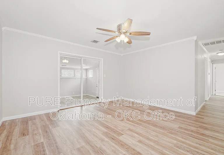 1301 NW 102nd St — Photo 3