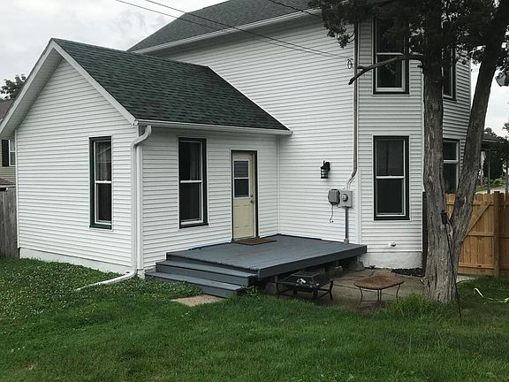4th image of 1120 Isett Ave