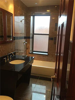 Rented by Batra Group Inc | media 66