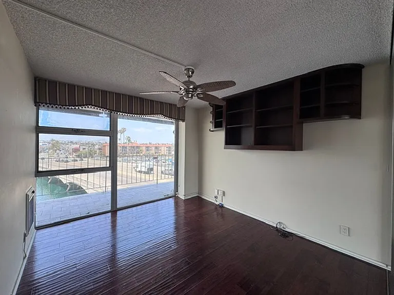 5400 The Toledo #410 — Photo 16
