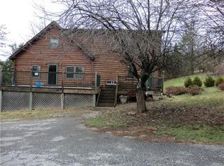 117 Hillside Rd, Poughquag, NY 12570