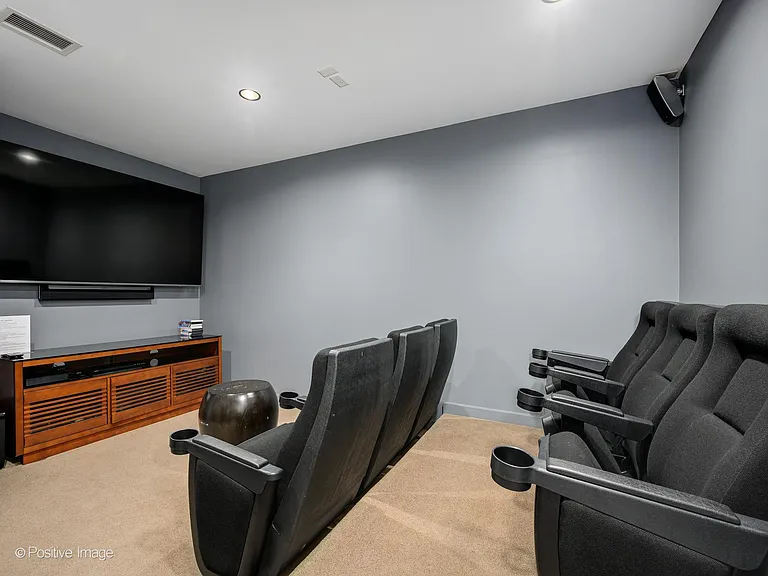 6 N Michigan Ave #80-J — Photo 23